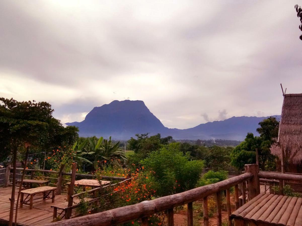 Baan Aingdoi Homestay, Chiang Dao Exterior photo